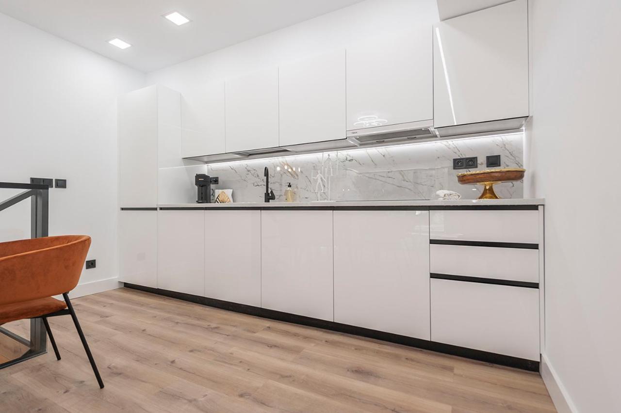 Exclusive Moraleja - Collection L - Eleven Host Lägenhet Alcobendas Exteriör bild